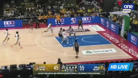 Poster siaran UST Growling Tigers VS NU Bulldogs